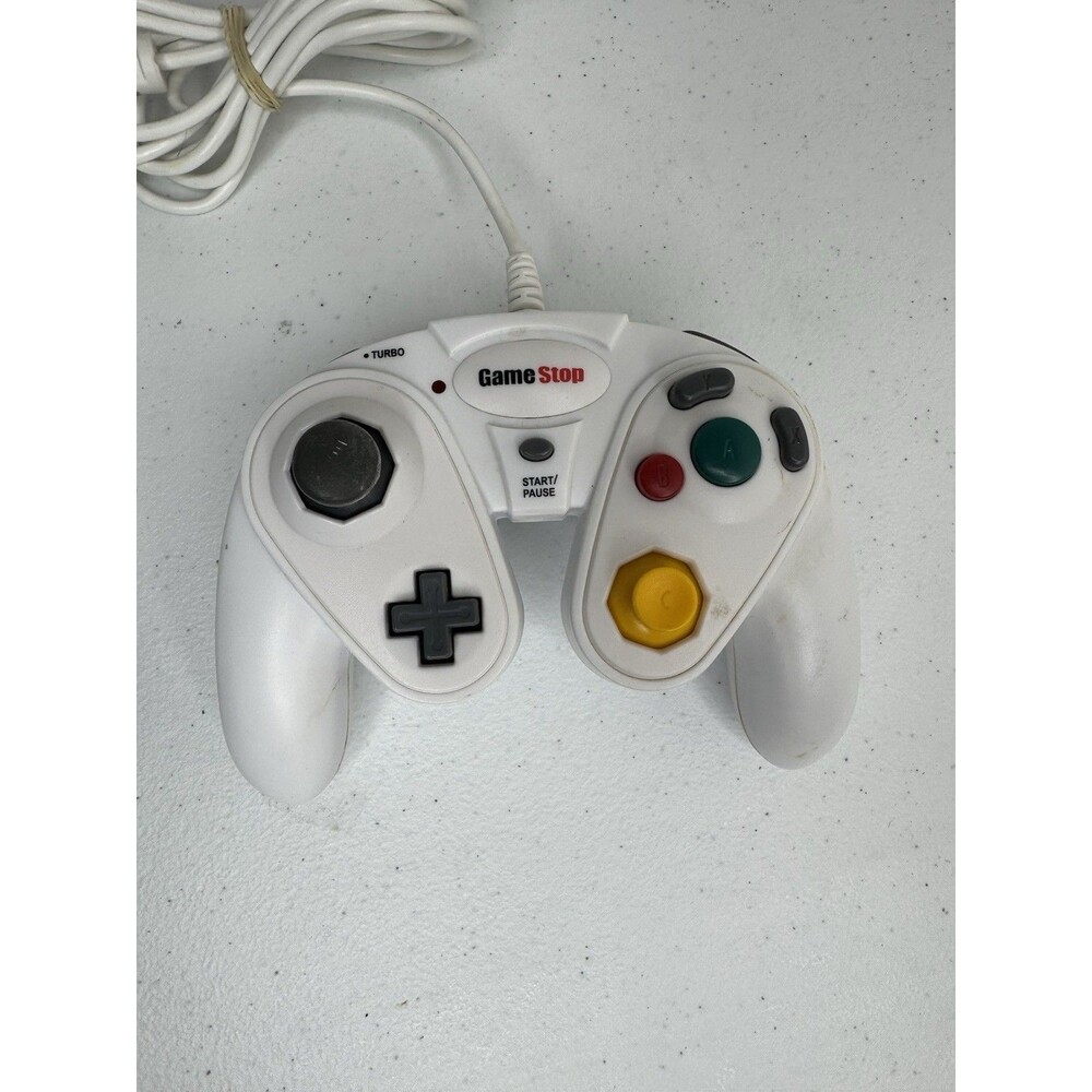 GameStop G3 Wired Controller for Nintendo GameCube & Wii - White